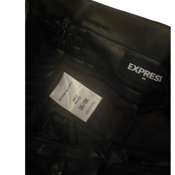Express Faux Leather High Rise Belted Paperbag Ankle Pants Black Sz 0 - Picture 8 of 8